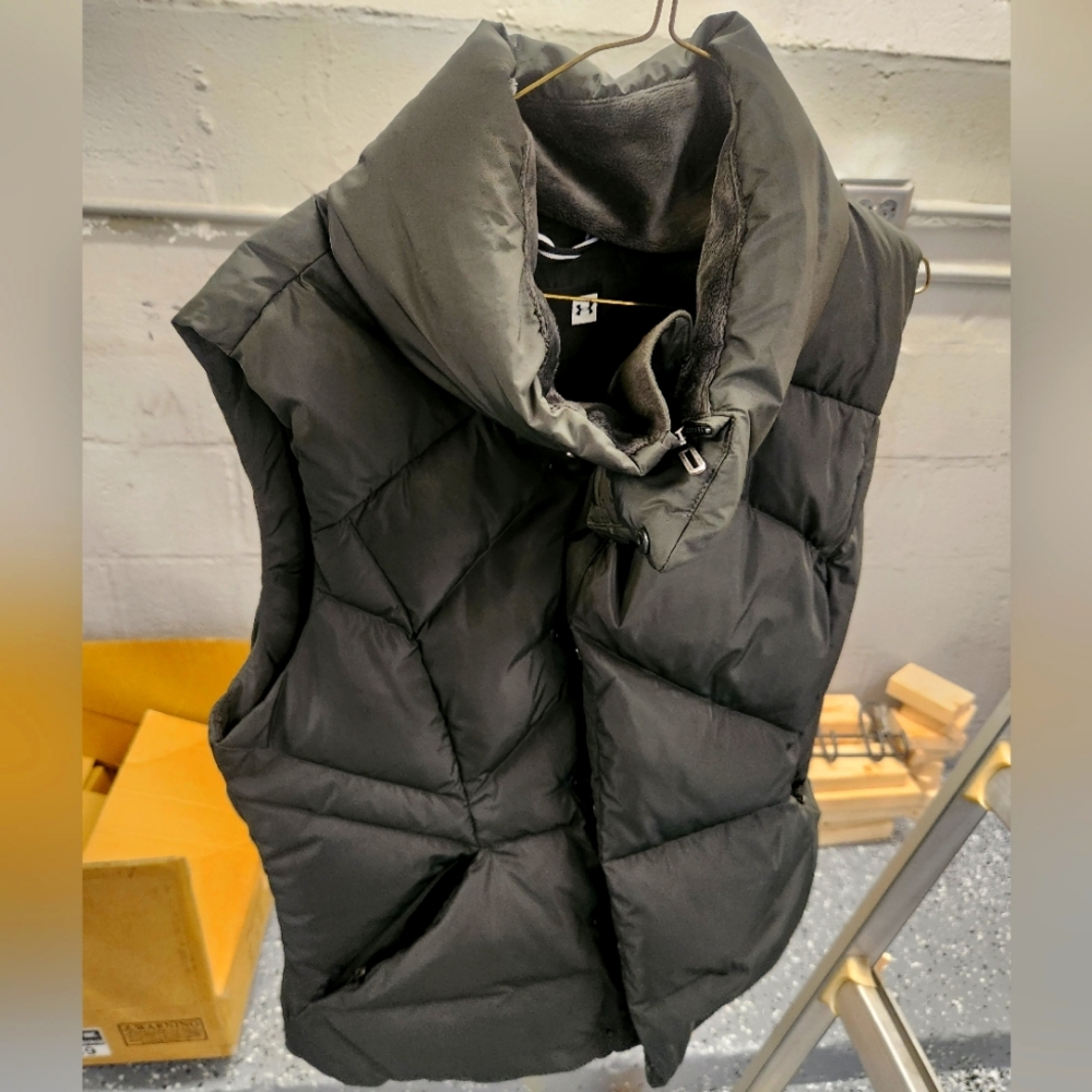 Womens Large vest